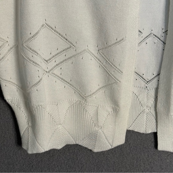 NEW Cream Ivory Soft Knit Cropped Cardigan Sweater Size Medium Balletcore - Picture 3 of 13